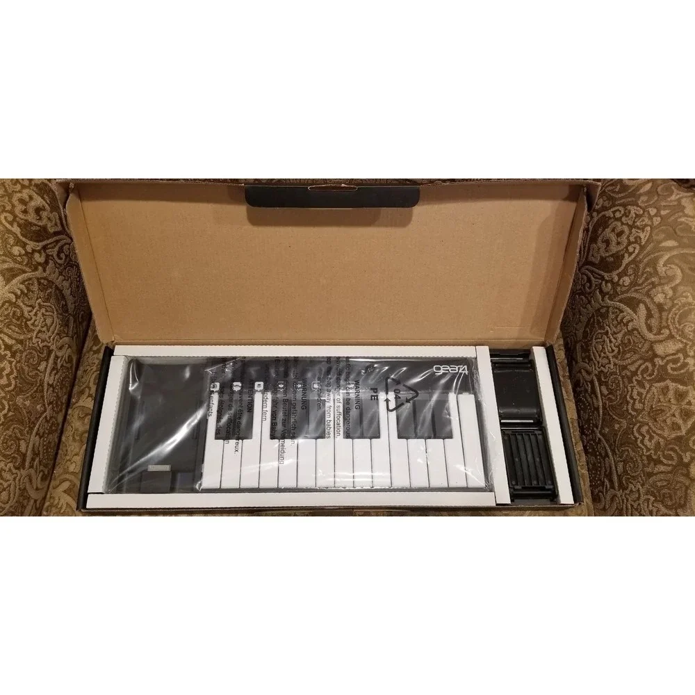 GEAR4 POCKETLOOPS PORTABLE MUSIC CREATION STUDIO KEYBOARD
